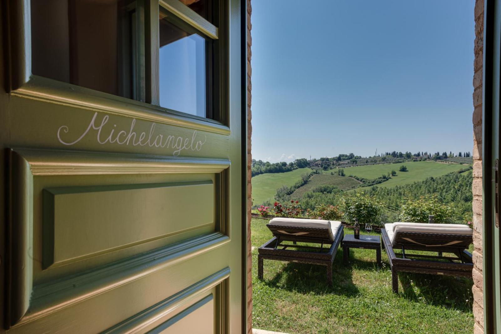 Villa Il Castagno Wine & Resort Сиена Экстерьер фото