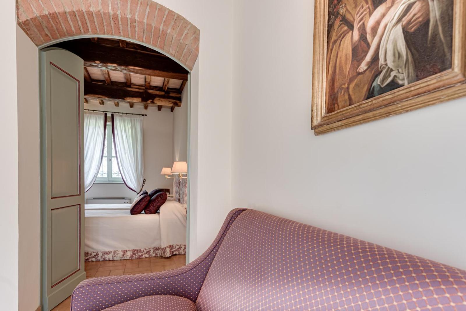 Villa Il Castagno Wine & Resort Сиена Экстерьер фото