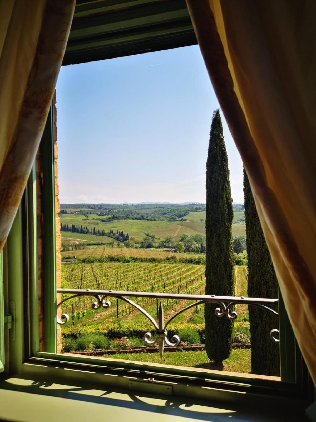 Villa Il Castagno Wine & Resort Сиена Экстерьер фото