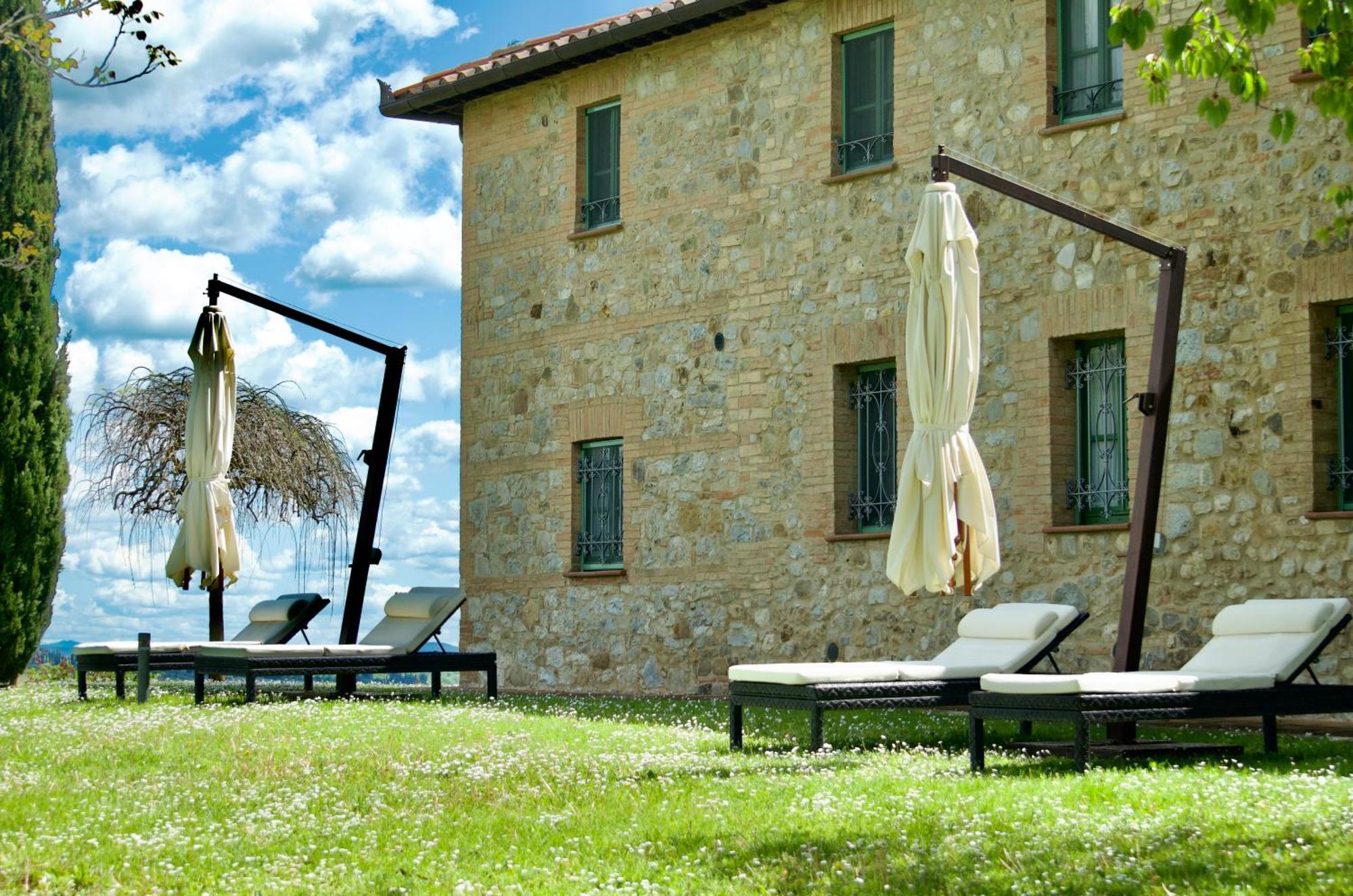Villa Il Castagno Wine & Resort Сиена Экстерьер фото